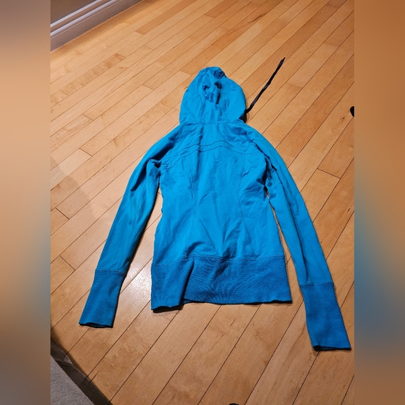 Lululemon sing floss travel jacket - Picture 2 of 6